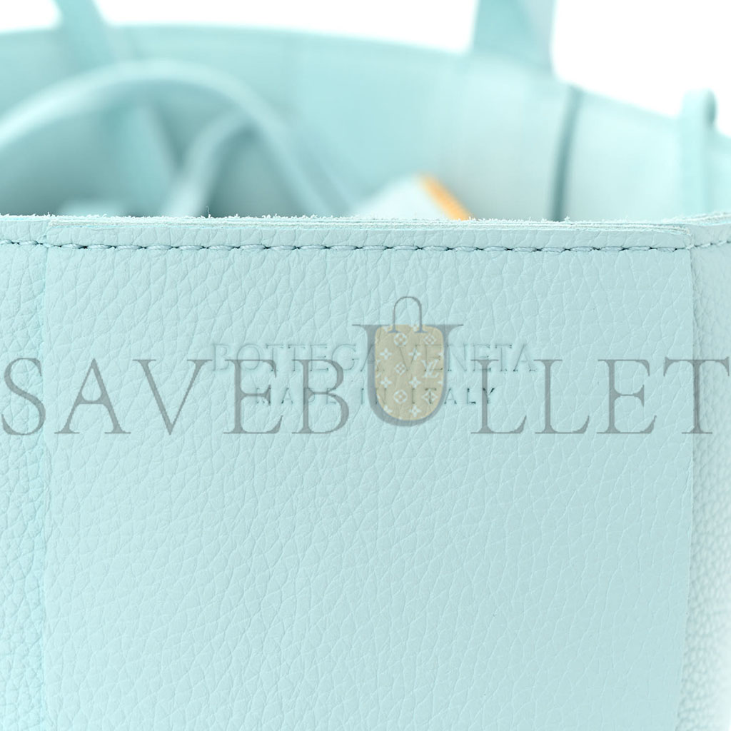 BOTTEGA VENETA GRAINED CALFSKIN MAXI INTRECCIATO MINI ARCO TOTE PALE BLUE (25*17*8cm)