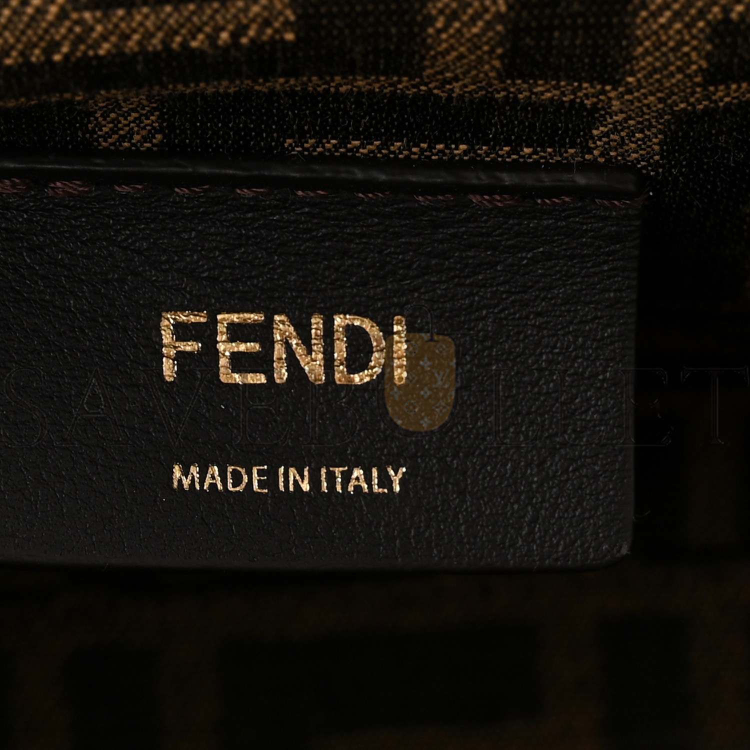 FENDI SHINY NAPPA SMALL FENDI FIRST CARAMELLO (26*18*9.5cm) FENDI SHINY NAPPA SMALL FENDI FIRST CARAMELLO (26*18*9.5cm)